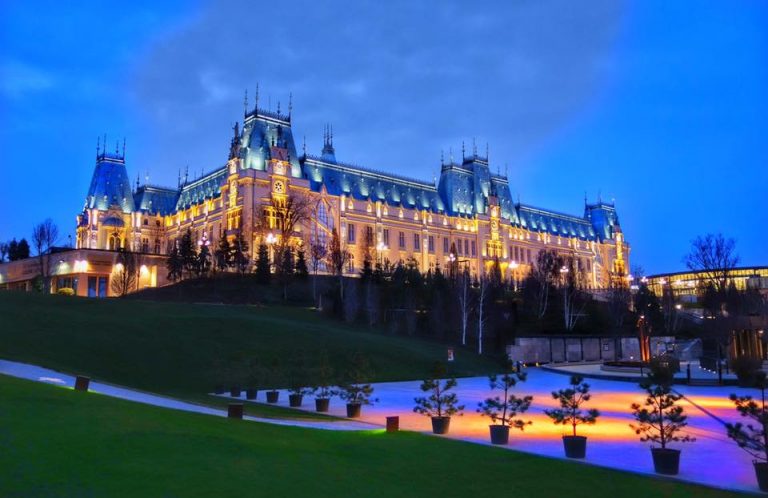 Palatul Culturii – un soi de Hogwarts al Iașiului  
