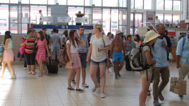 S-a schimbat ruta către Marea Neagră!