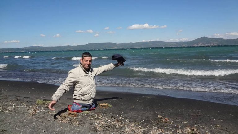 Lecție de viață! Ieșeanul care ar putea pleca multe capete! O poveste emoționantă, dar care merită APLAUDATĂ