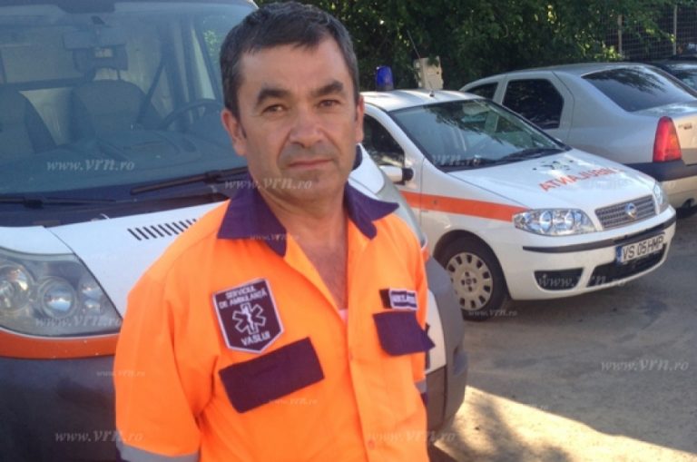 CAZ REVOLTĂTOR! Lăsat fără permis pentru că se grăbea să ajungă cu sângele la IRO IAȘI! Ambulanță fără aer condiționat, în timp ce afară este cod roșu de caniculă