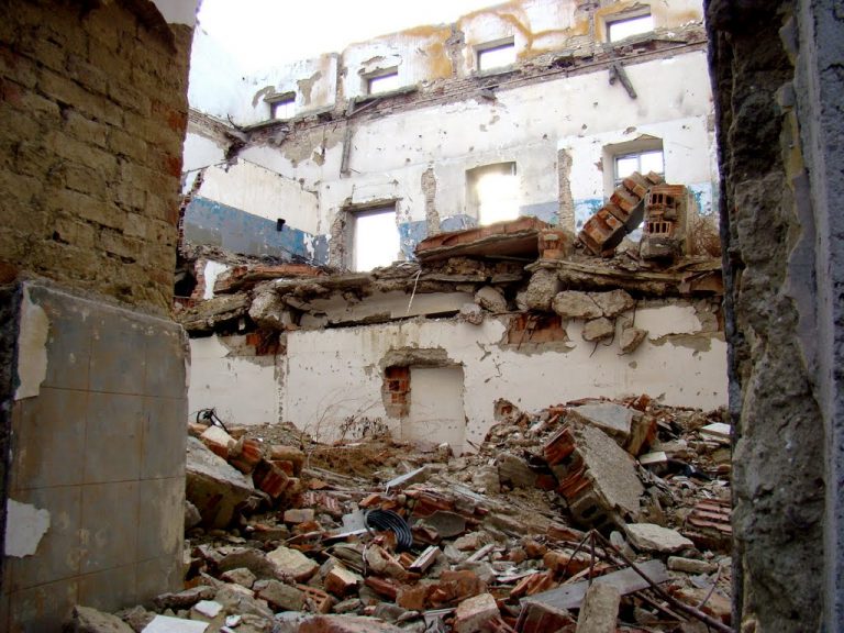 Mai avem fabrici în Iași? Marile branduri ale Iașiului, acum ruine.
