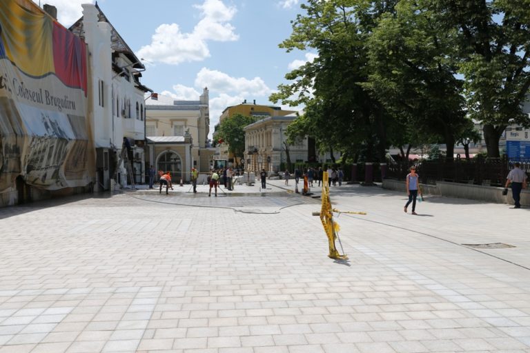 O importantă clădire din centrul Iașului va fi demolată în luna decembrie