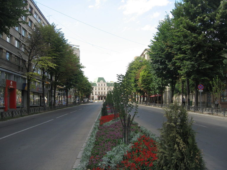 Pietonalul din zona centrală a Iaşului ar putea fi extins. Sunteți de acord?